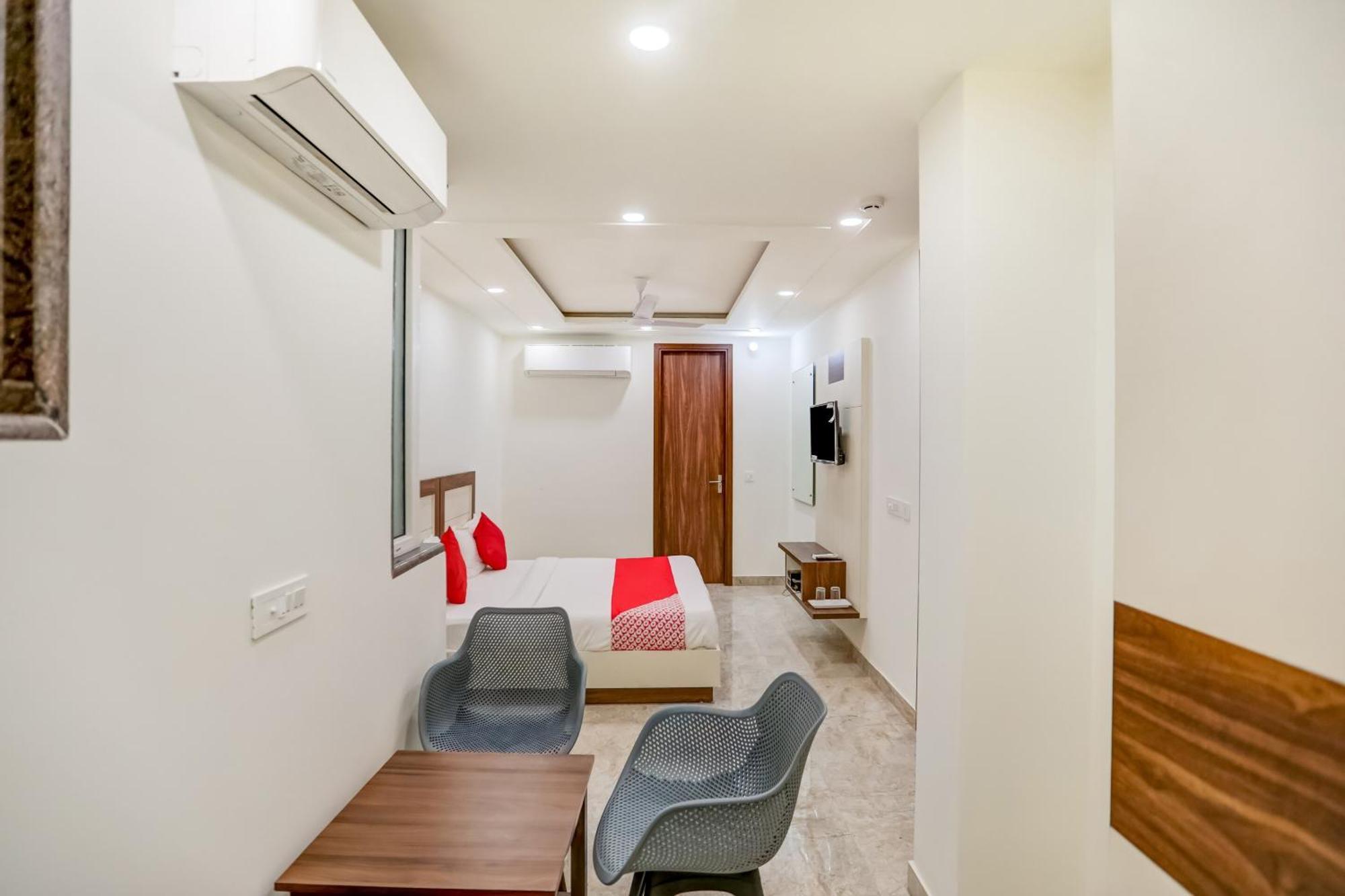 Flagship Happy Inn Delhi  Exterior photo