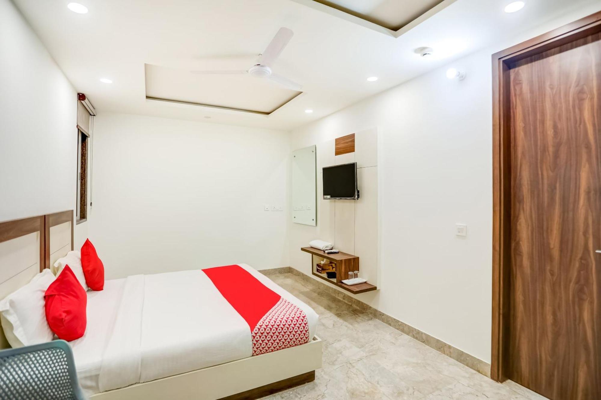 Flagship Happy Inn Delhi  Exterior photo